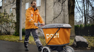 Posti adds doorstep delivery service for small e-commerce parcels