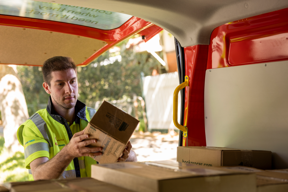 australia post christmas mail delivery days