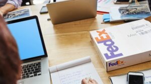 FedEx launches data-driven commerce platform