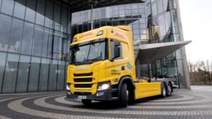 Scania and DHL to test electric truck with fuel-​powered range extender